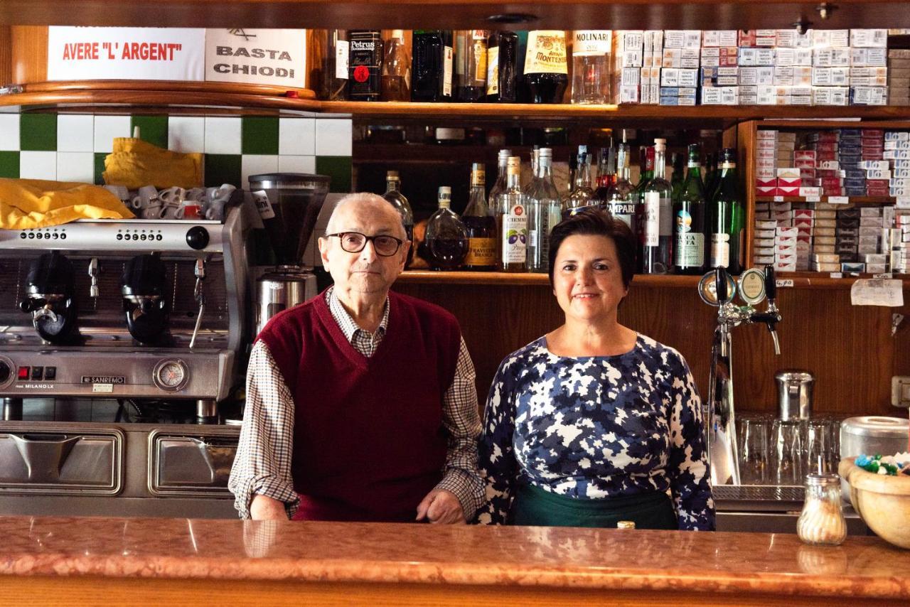 Albergo Al Platano カプリーノ・ヴェロネーゼ エクステリア 写真