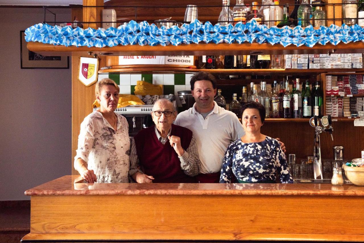 Albergo Al Platano カプリーノ・ヴェロネーゼ エクステリア 写真