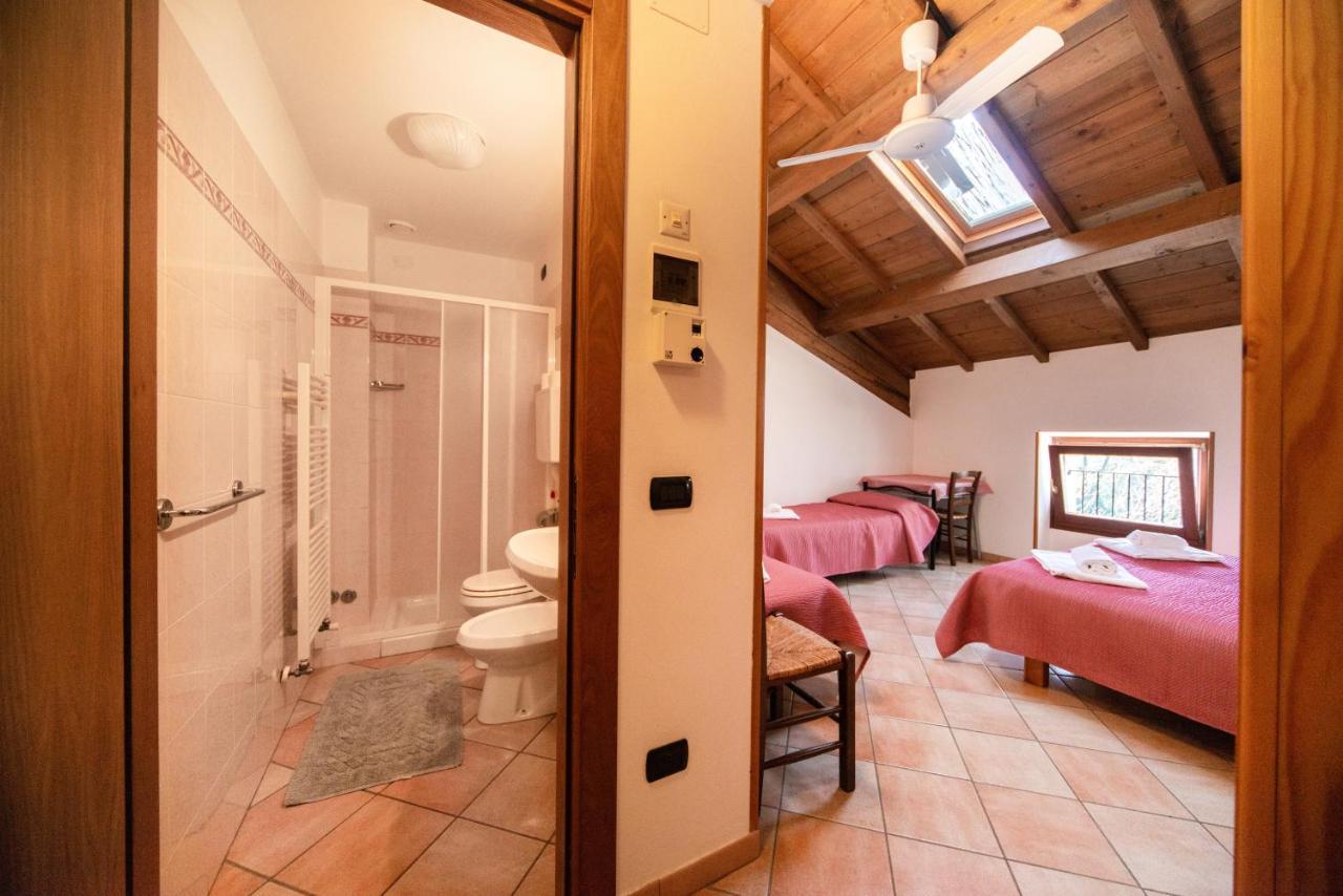 Albergo Al Platano カプリーノ・ヴェロネーゼ エクステリア 写真